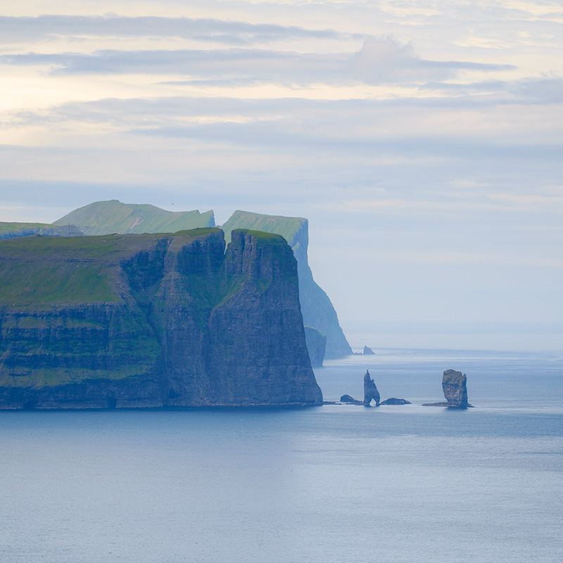 Risin og Kellingin - the Giant and the Witch - Fuji XE-1 and 35mm lens and lots of filters to get a long exposure!