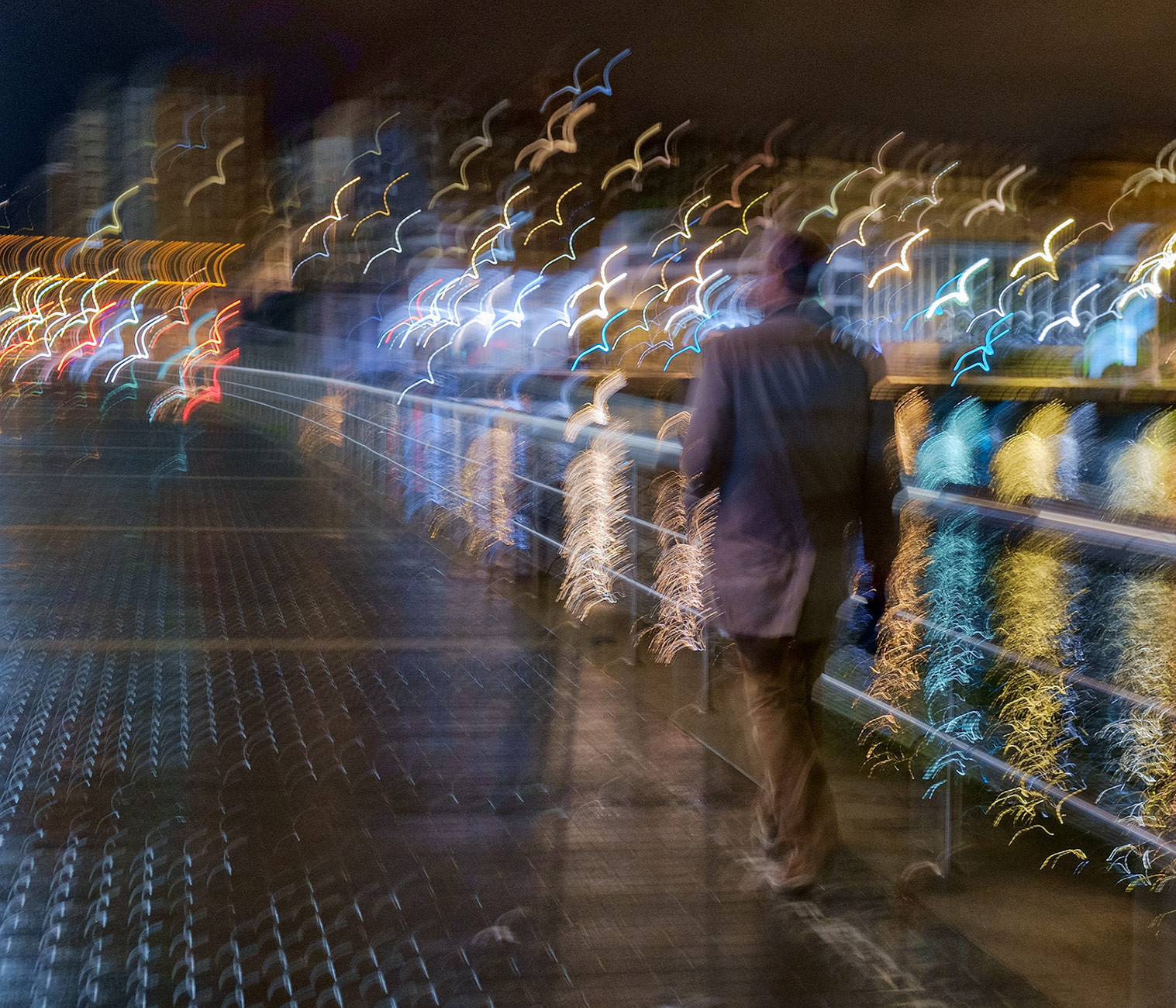 Walking with the neon seagulls - Fuji X-E1 @ 36mm